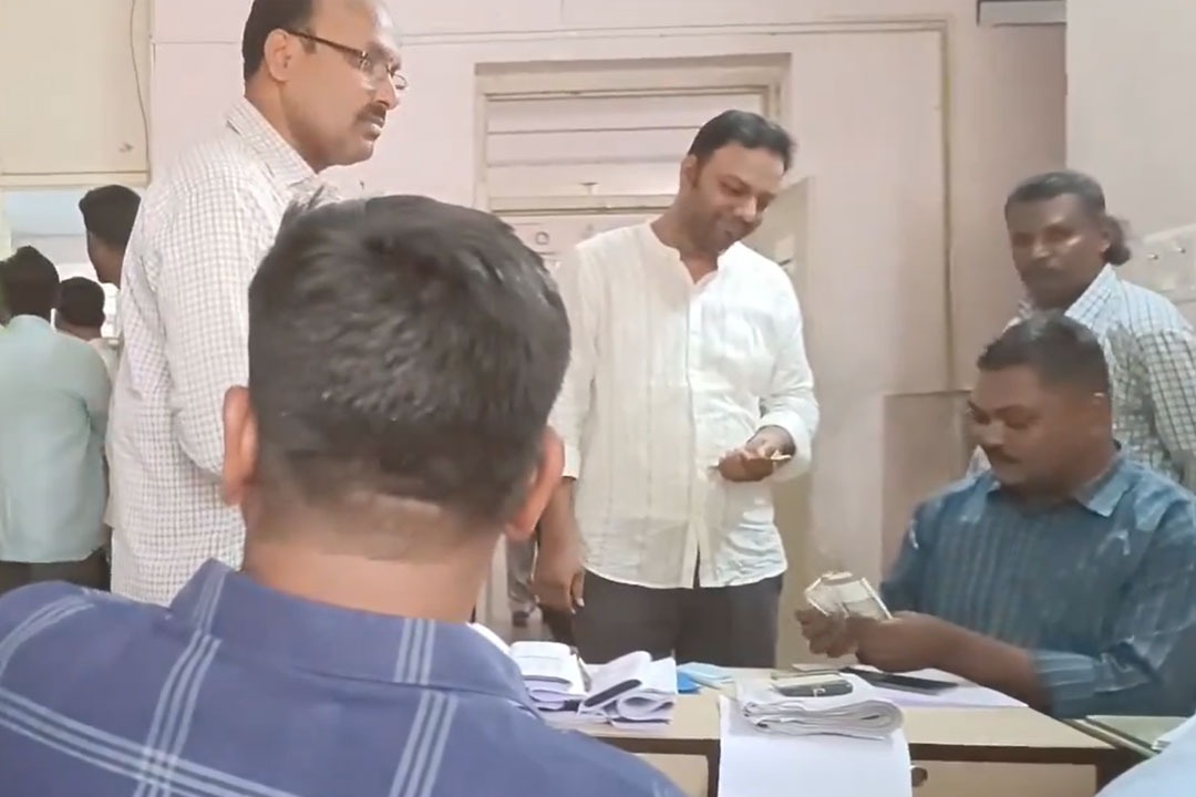 Telangana ACB Raids In RTA Offices