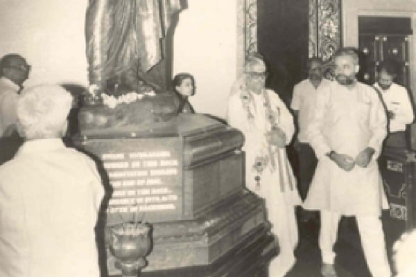 Ahead of PM Modi's Kanyakumari trip, his 33-year-old picture from Rock Memorial surfaces