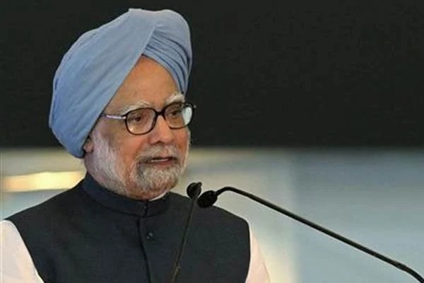 Manmohan Singh attacks Narendra Modi