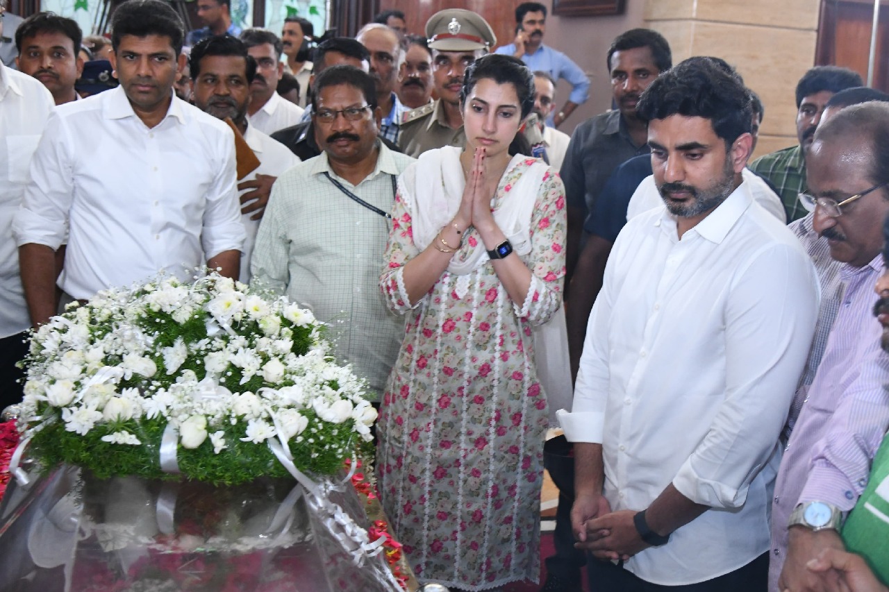 Nara Lokesh and Brahmani pays tributes to Ramoji Rao mortal remains