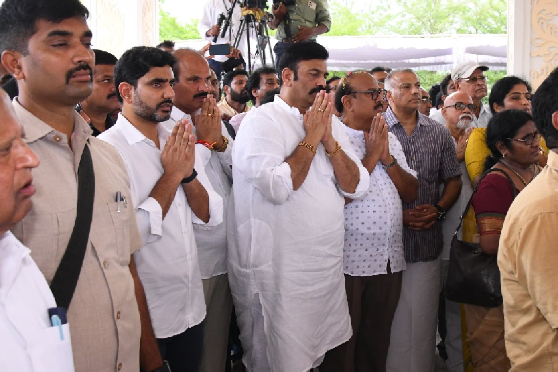 Nara Lokesh attends Ramoji Rao last rites in Hyderabad