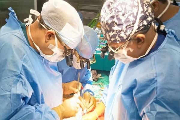 70 Year Old Grandma Donates Kidney To Young Grandson In Jabalpur