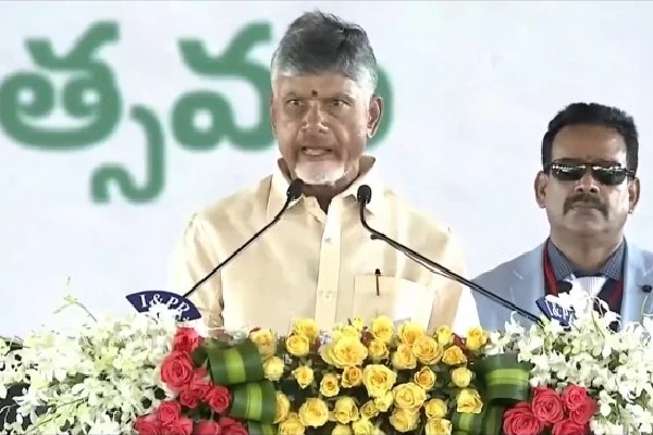 Chandrababu takes oath as AP Chief Minister