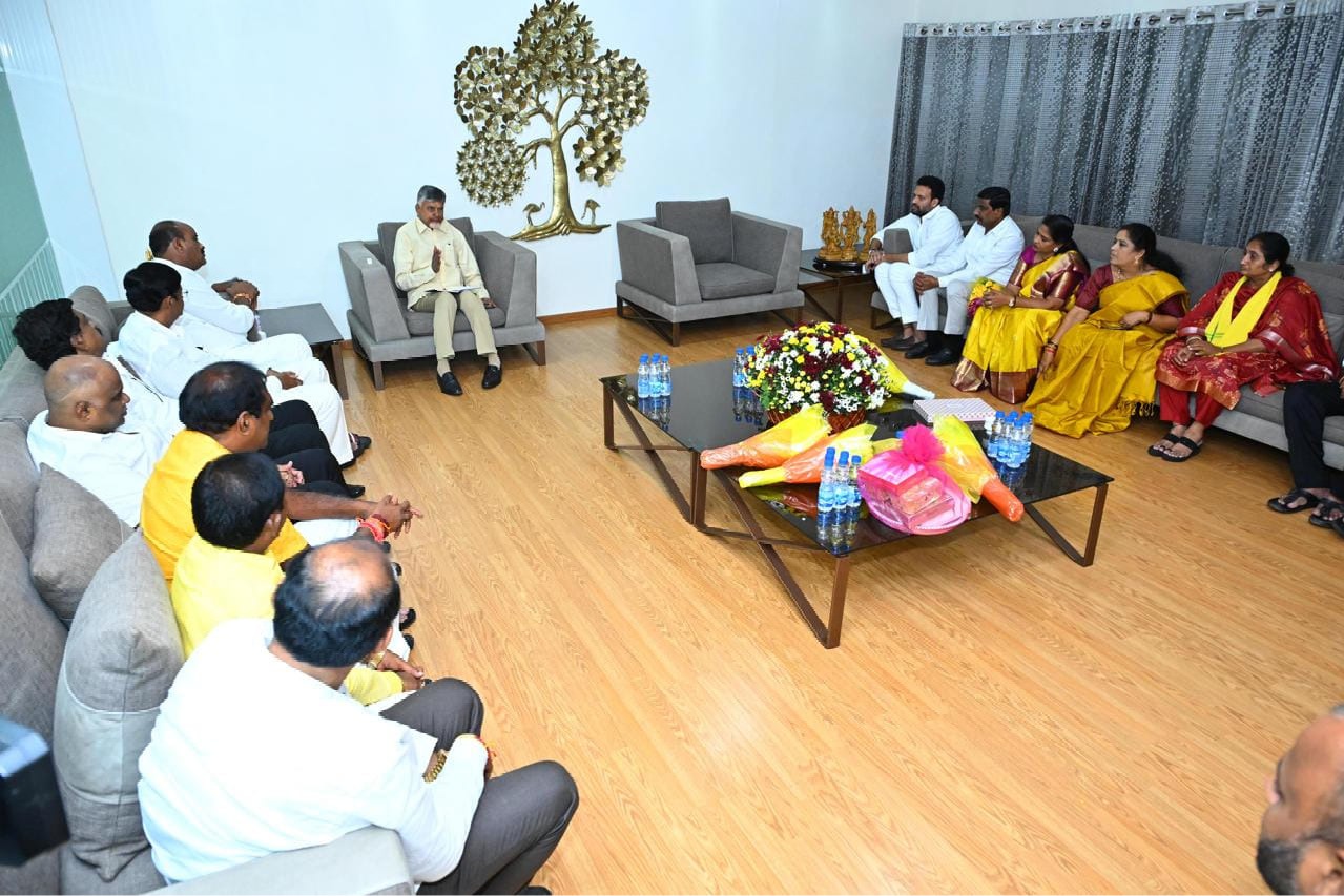 Chandrababu held meeting with new ministers