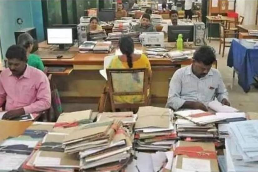 Centre serious over govt employees coming late to aoffice