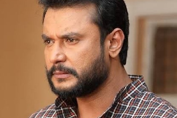 Hero Darshan manager commits suicide 