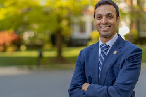 Another Indian-American on strong track to be elected to US Congress