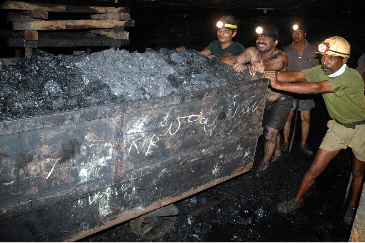 Telangana demands Centre allot coal mines in the state to Singareni Collieries