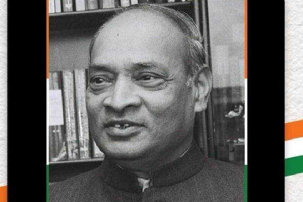 Mallikarjun Kharge pays tribute to Narasimha Rao on his  birth anniversary
