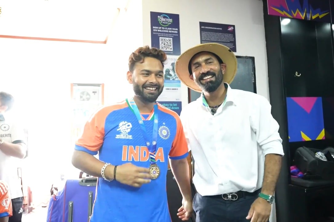 T20 World Cup: 'No one expected him to be...', DK presents 'Fielder of the Match' medal to Pant