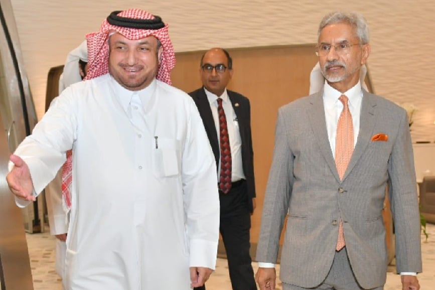 EAM Jaishankar arrives in Doha as India and Qatar deepen bilateral ties