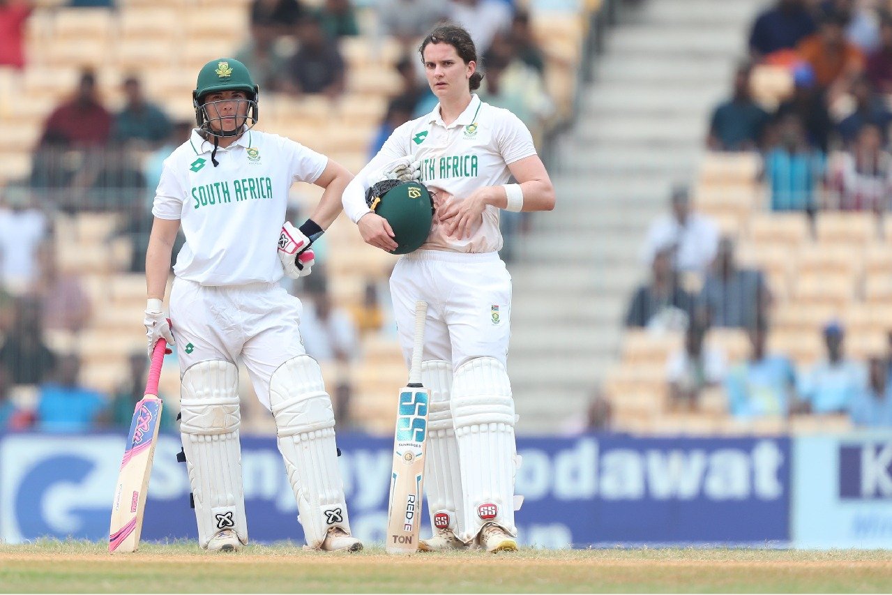 Wolvaardt, Luus fightback as South Africa stretch one-off Test to final day against India