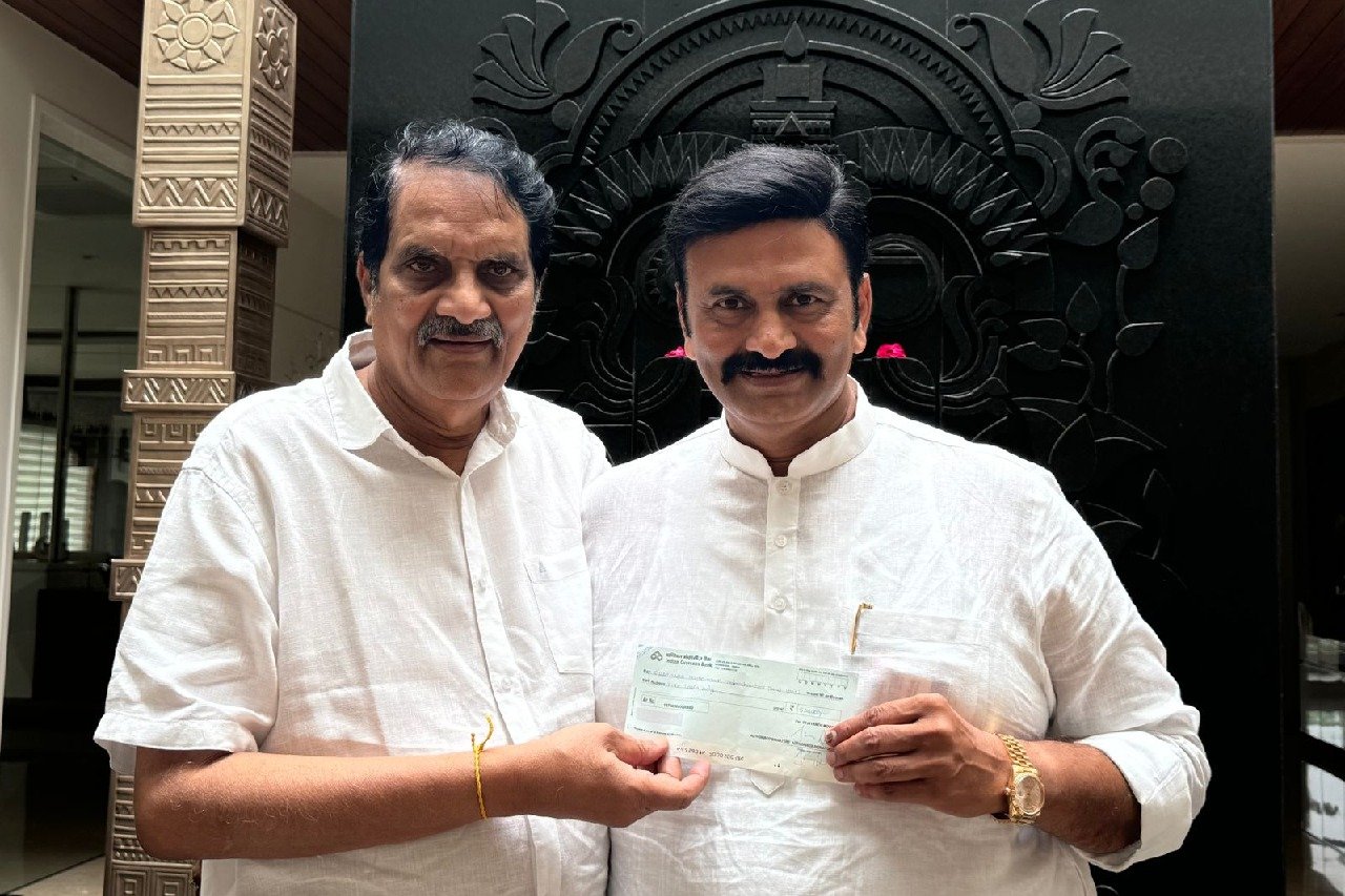 Film industry persons donates for Raghurama fund in Undi