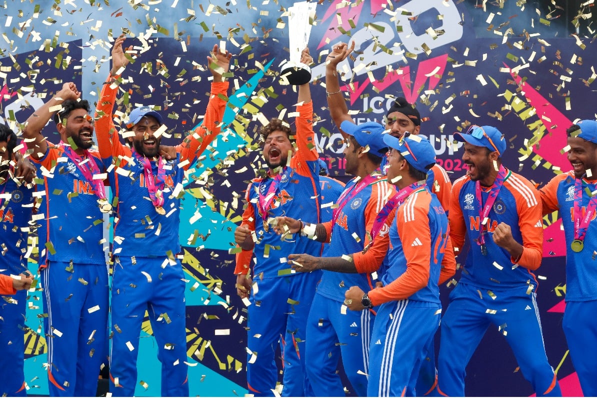 Maharashtra: Oppn stages walkout over resolution congratulating Shelar for India's T20 WC win