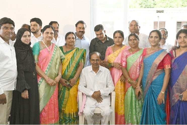 KCR meeting with Palamuru Medchal Nalgonda district leaders