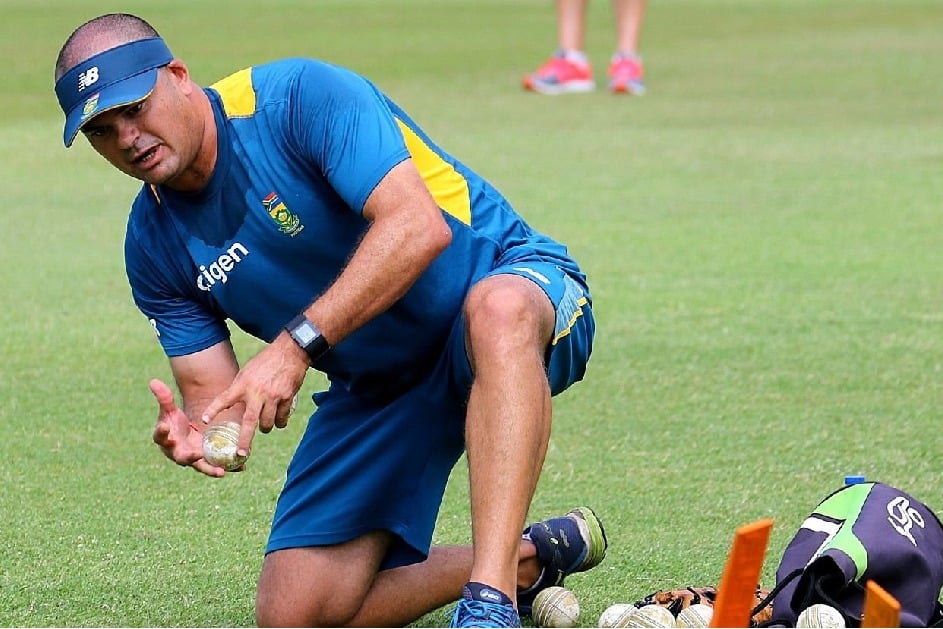 Ahead of T20I series against India, Zimbabwe appoint Charl Langeveldt as bowling coach