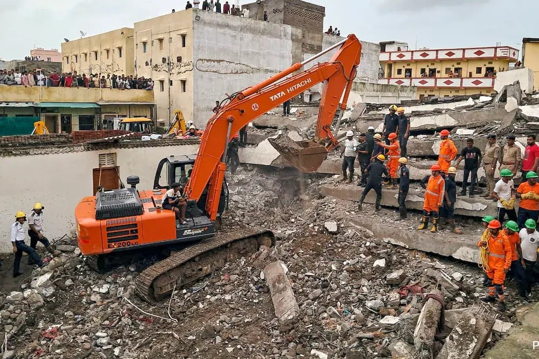7 Killed In Surat Building Collapse Bodies Pulled Out Of Debris Overnight