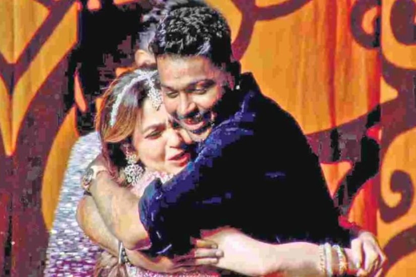 Nita Ambani becomes emotional while showering praises on Hardik pandya in Sangeet 