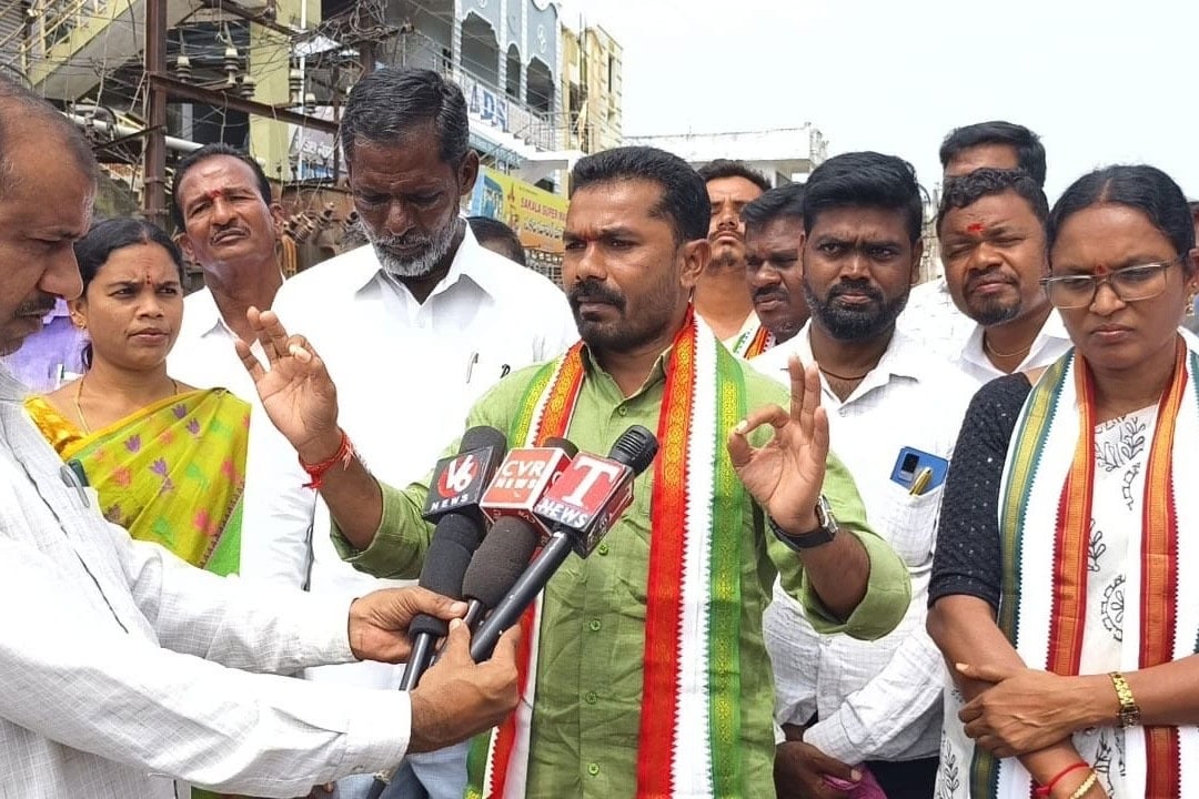 Telangana Congress MLA offers reward for beheading Union Minister Bittu