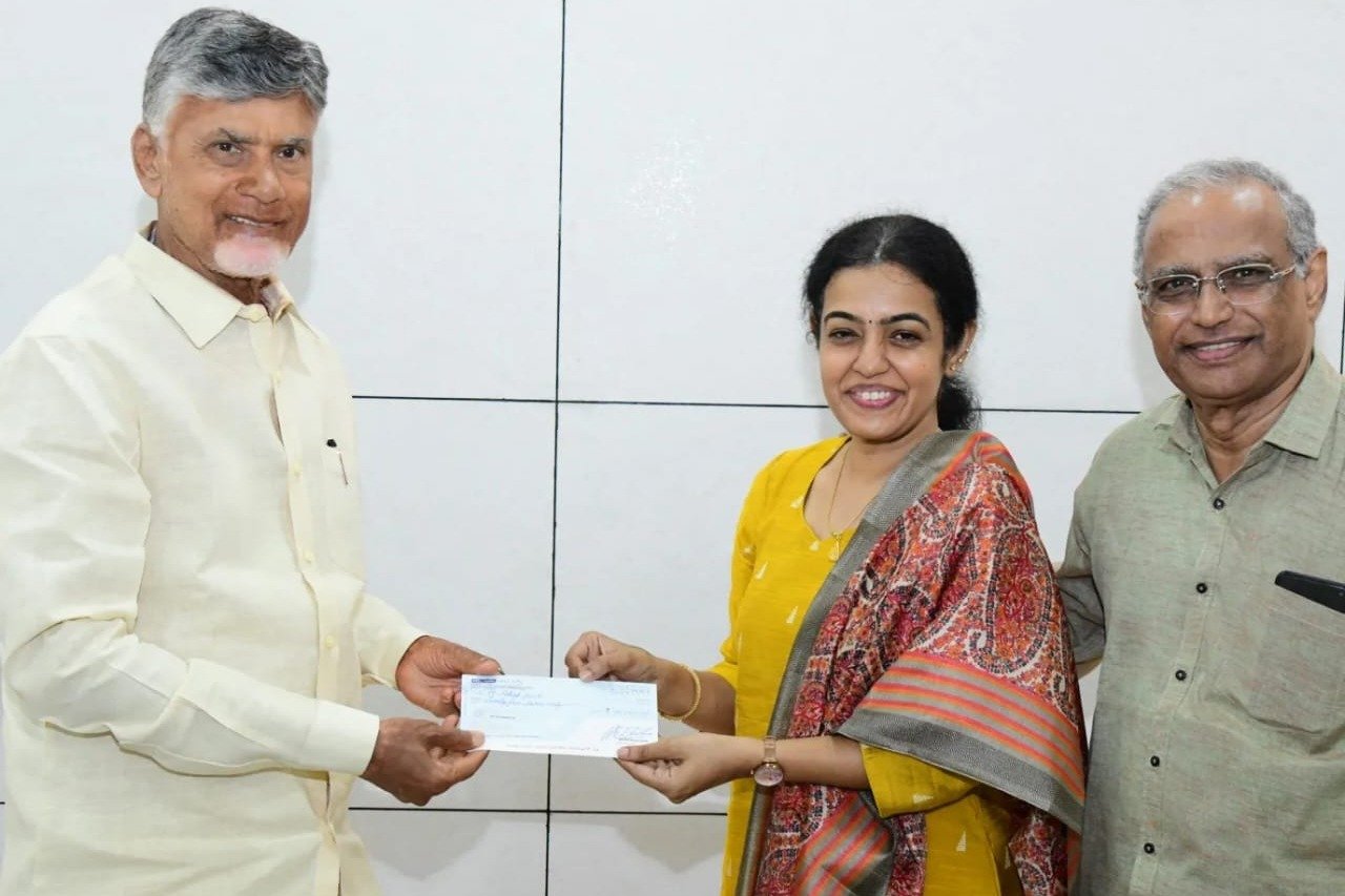 Nandamuri Mohana Krishna and Mohana Roopa donates for AP flood vicitims