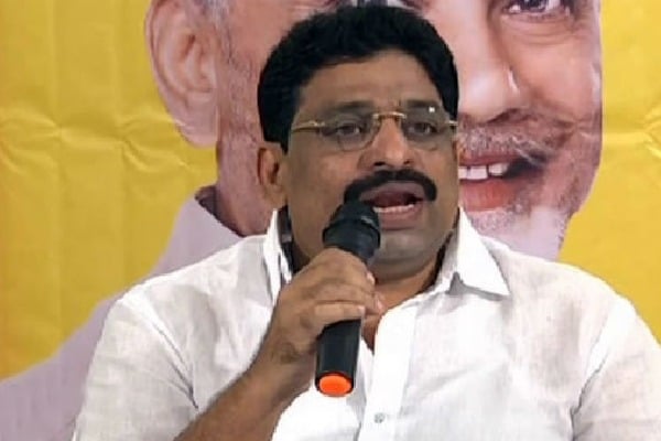 Budda Venkanna comments on Dharma Reddy