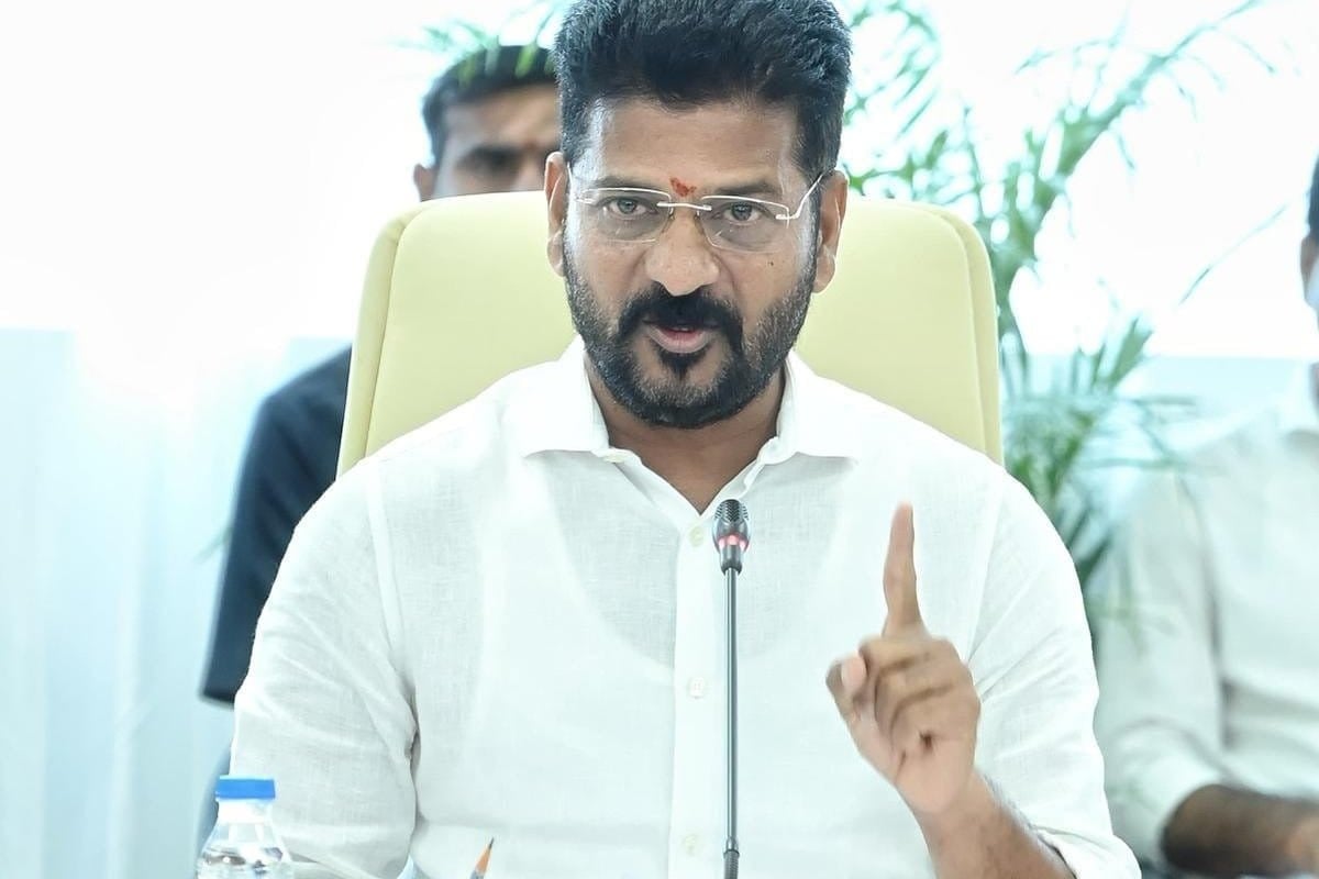 Revanth Reddy participates in Avadhutha Datthapeetham programme