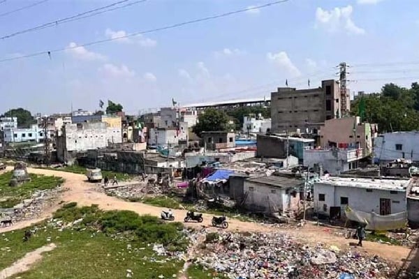 hyderabad incentive of 25 thousand rupees for moosi residents