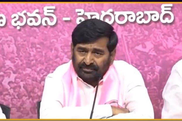 Jagadish Reddy lashes out at Konda Surekha