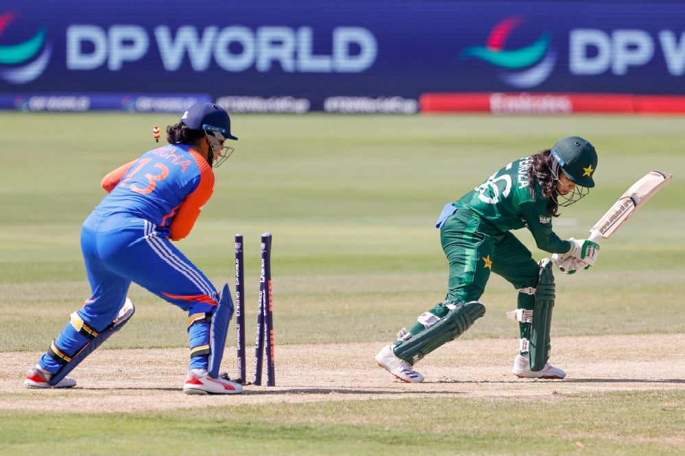 Team India eves restricts Pakistan in T20 World Cup