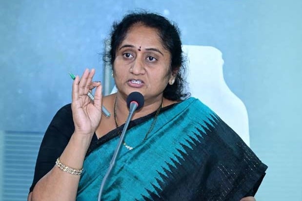 minister savita will soon hold elections for handloom co operative societies