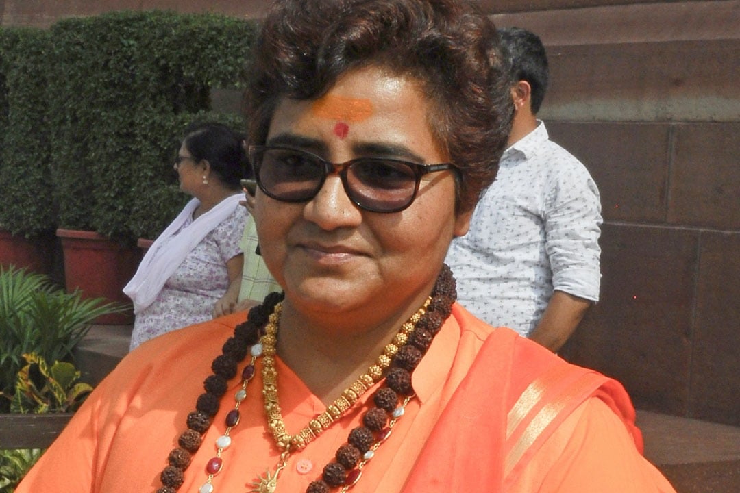 Bailable warrant against BJP leader Pragya Thakur 