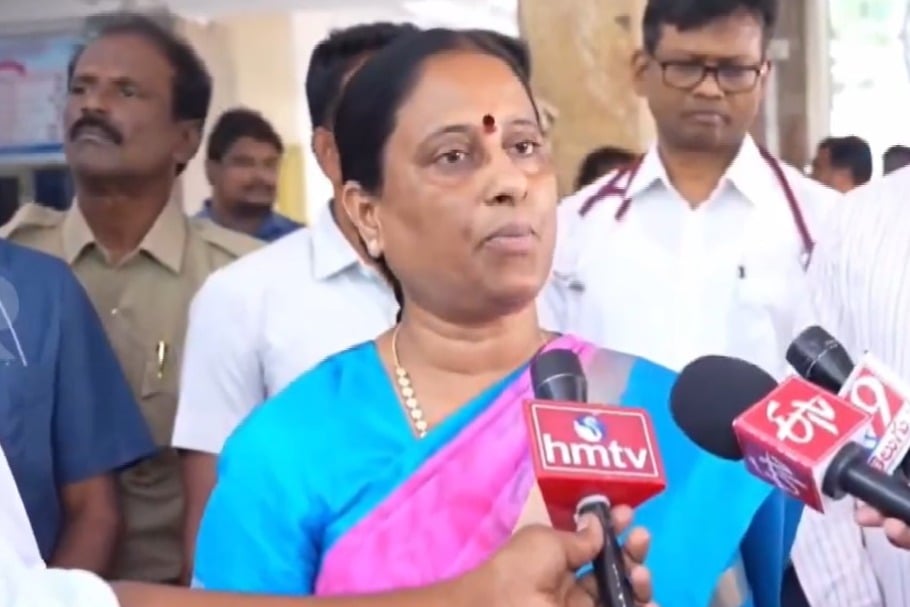 Konda Surekha blames BJP for asking Rahul Gandhi caste