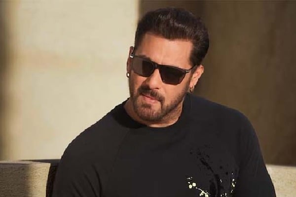 salman khans security increases to 4 tier as he shoots for sikandar in hyderabad