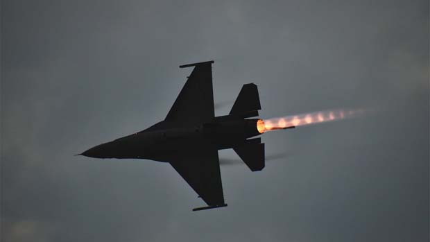 Severe tension in Gulf as Iran attacks Bahrain and Kuwait with missiles US retaliates