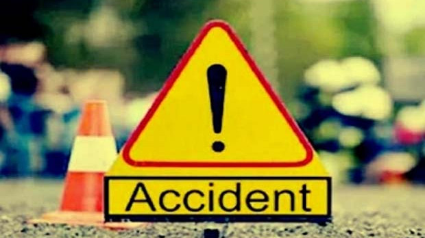 TGSRTC bus overturned near Mandamarri major accident averted