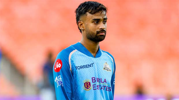 Manav Suthar makes debut as young spinner joins Indian Test squad