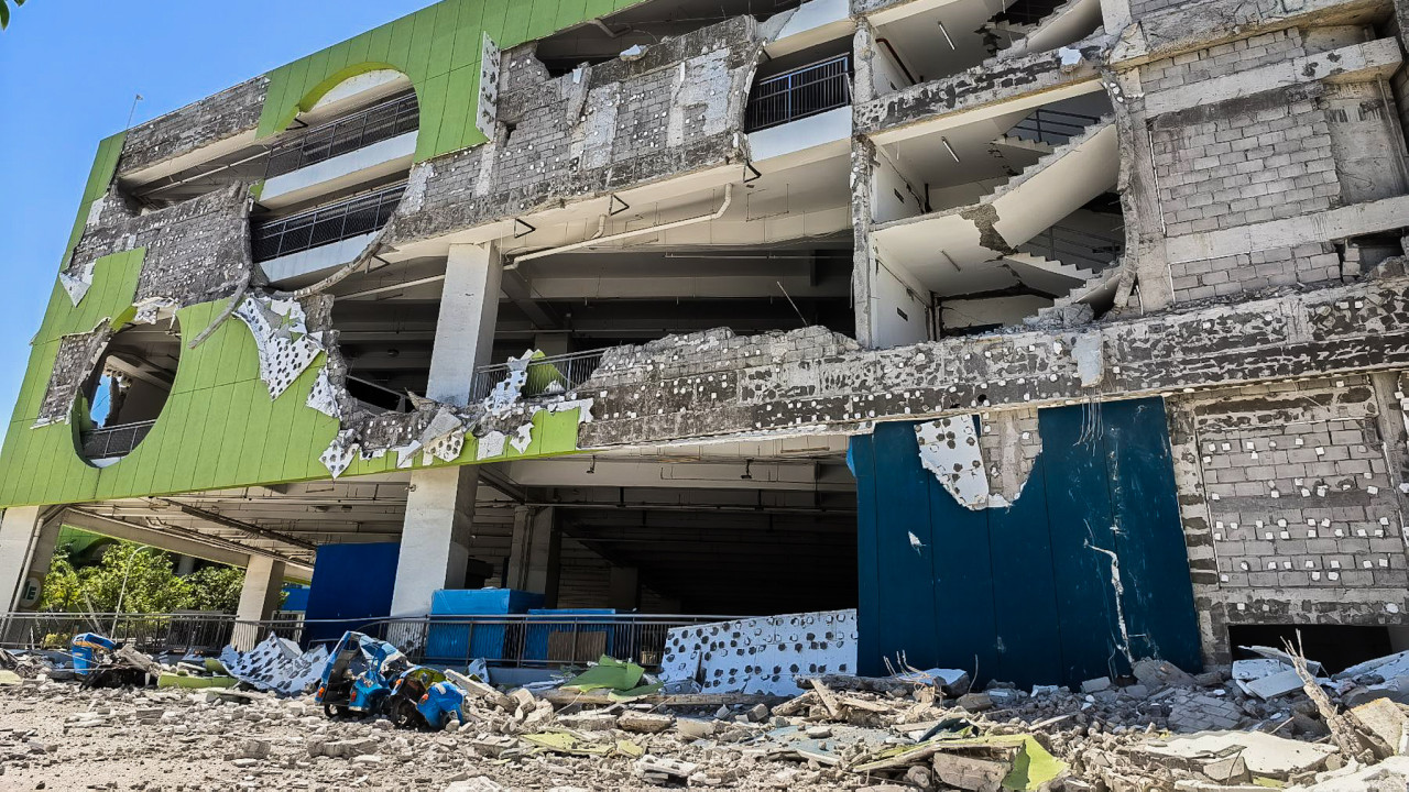 Philippines Earthquake death toll rises to 32 as massive tremors hit
