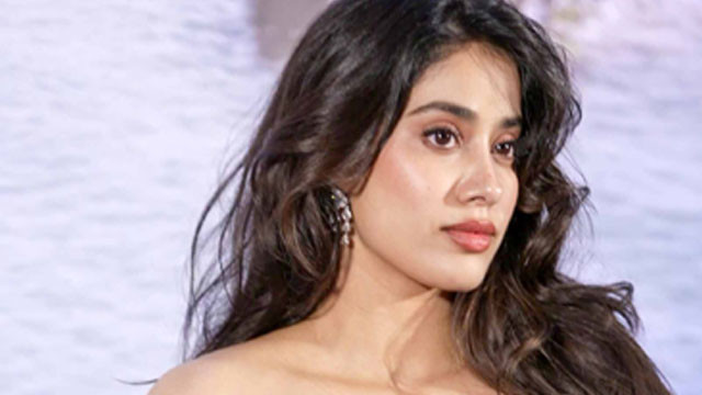 Janhvi Kapoor is not at fault makeup artist post on Peddi controversy