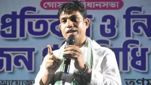 Jahangir Khan Trinamool Pushparaj arrested at India Nepal border