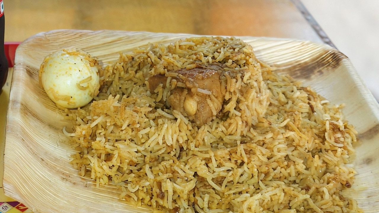 Fly in biryani order to provide 10 plates of biryani for free