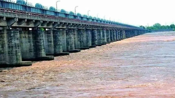 Dowleswaram Barrage Modernization Works with 124 Crores