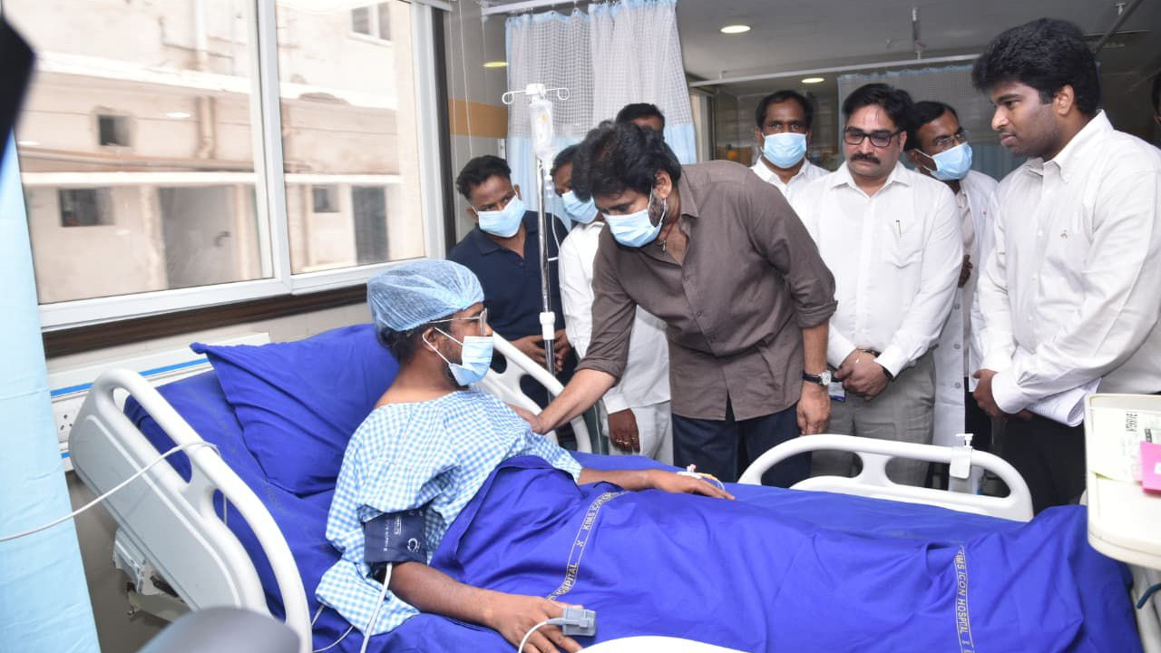 Pawan Kalyan announces massive compensation for Vizag Steel Plant accident victims