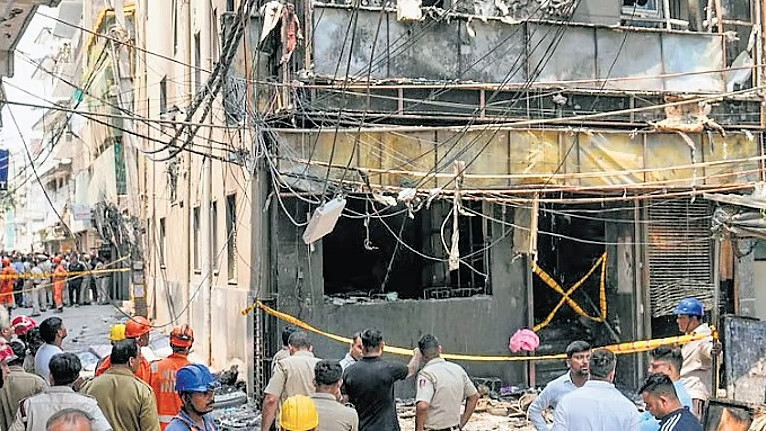 Delhi fire accident Elderly man dies while undergoing treatment 8 members of his family dead
