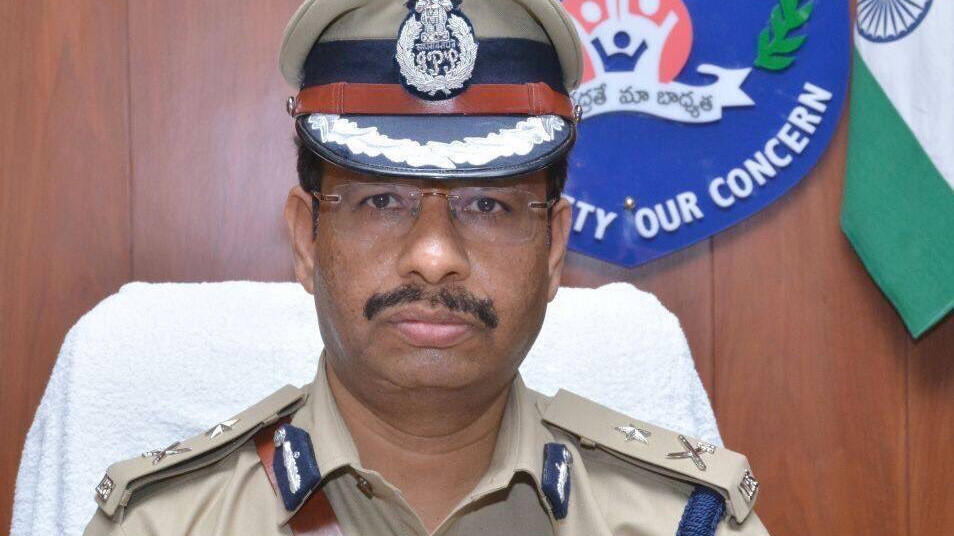 Hyderabad Police bust massive 5000 crore scam