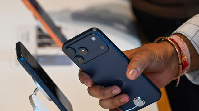 Good News To iPhone Lovers Now Offers Huge Discount