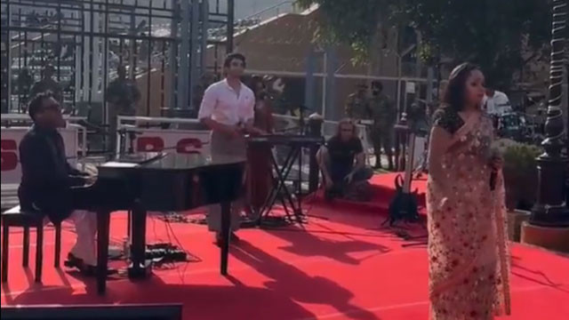 Imtiaz Ali movie title shouted by Pakistani fan wins hearts of Indian soldiers at Wagah border