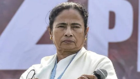 FIR registered against Mamata Banerjee in Kolkata