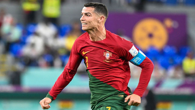 Cristiano Ronaldo Earnings 90 Minutes of Play and Billions in Income