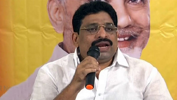 Chandrababu Naidu health and strength prayers by Budda Venkanna at Indrakeeladri