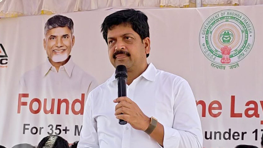 Jagan Mohan Reddy is the brand ambassador for backstabbing and axe attacks says Kollu Ravindra